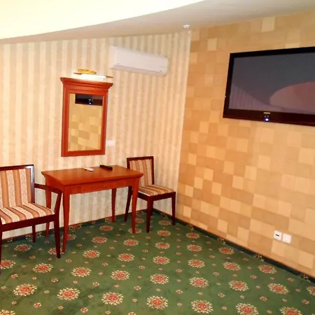 H & K Imperial Plus Hotel
