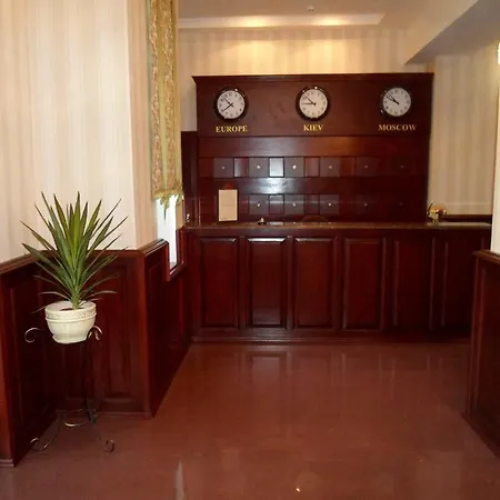 H & K Imperial Plus Hotel 4*